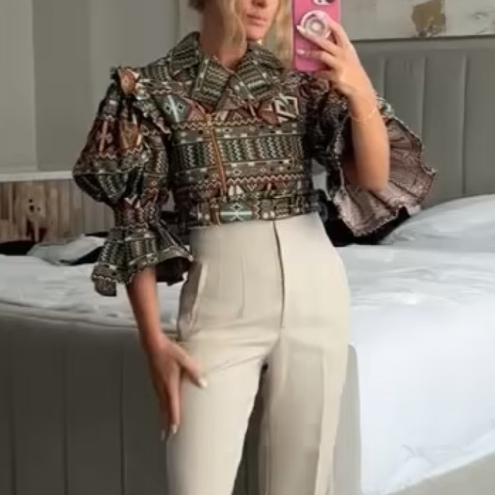 Autumn Adeigbo Cropped Jacket - Picture 5 of 5